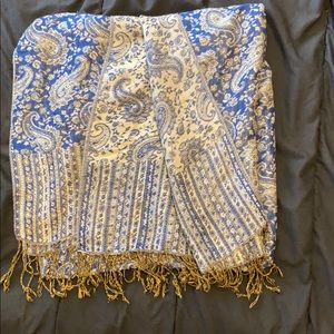 Pashmina scarf
